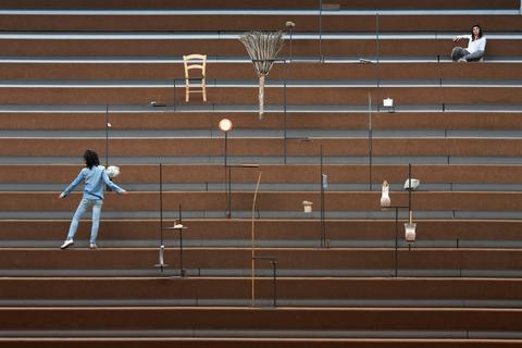 Eavesdropping on Artists: Framed Movements / Opus